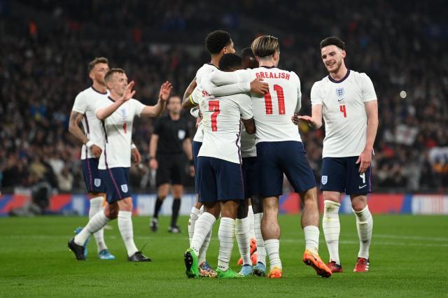 九游APP-【热身赛】斯特林传射 英格兰3比0胜10人科特迪瓦